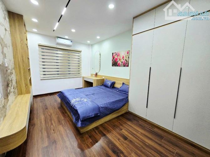 XUÂN THỦY – 7 TẦNG THANG MÁY – GẦN PHỐ – FULL NỘI THẤT – 12.8 TỶ