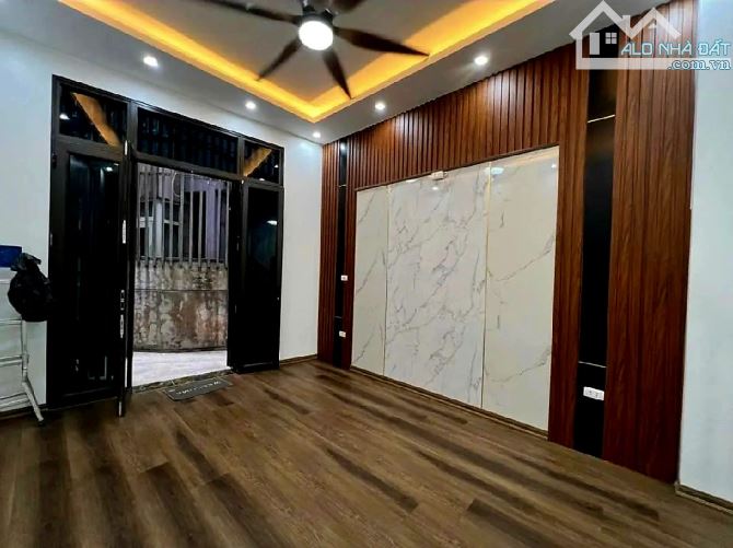 BÁN NHÀ SIÊU SIÊU HIẾM Tôn Đức Thắng – Đống Đa 41m²x4tầng giá tốt 8x tỷ