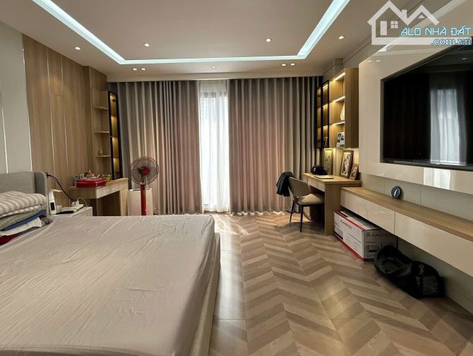 ĐÓN ĐƯỜNG VÀNH ĐAI 2.5, PHÂN LÔ Ô TÔ TRÁNH, 6T THANG MÁY, 48m2, Khương Trung, Thanh Xuân