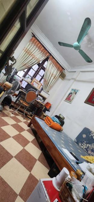 VIP XUÂN LA TÂY HỒ - NGÕ 105 - OTO ĐỖ CỬA -      Ở SIÊU SƯỚNG