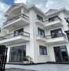 🕍 Hiếm! Nhà đẹp phong cách tân cổ điển – vị trí gần trung tâm, đường nhựa ô tô.
