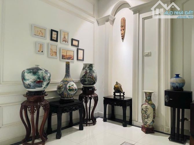 PHỐ VIP THÁI HÀ 60m2-OTO ĐÕ CỬA-GIÁ 16 TỶ CÓ TL