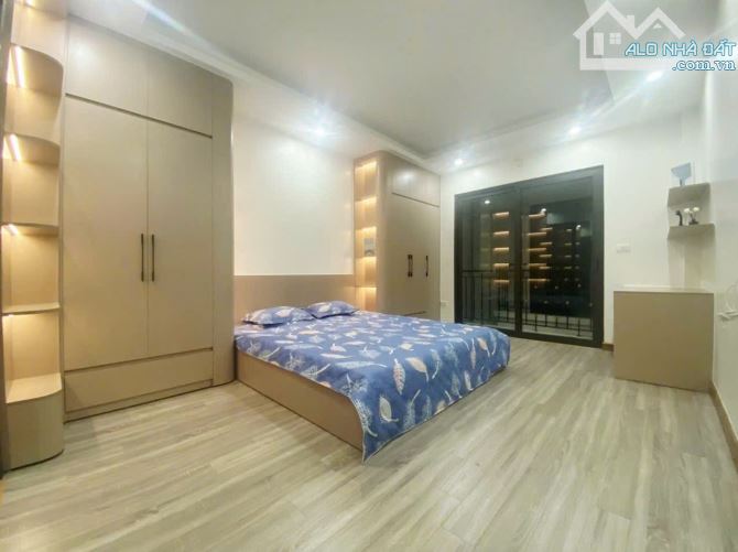 BÁN NHÀ BẠCH MAI 5 TẦNG – NGÕ KINH DOANH – BÃI Ô TÔ GẦN NHÀ HƠN 7 tỷ.