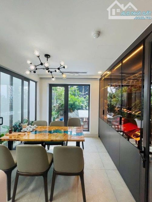 CẦN BÁN GẤP TOÀ BIULDING 9TẦNG, MẶT HỒ HẠ ĐÌNH, THANH XUÂN GIÁ CỰC TỐT.