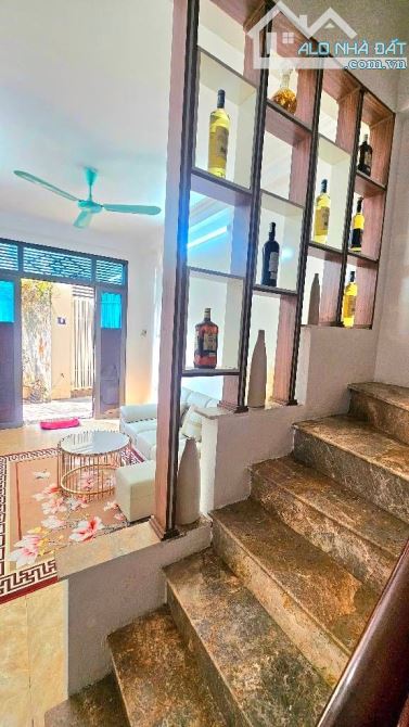 Hiếm chỉ dưới 6 Tỷ Nhà 4 tầng 3 Ngủ, Thanh Lân, Vĩnh Hưng