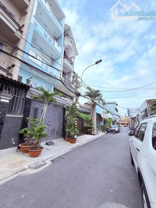 GIẢM 600TR CÒN 11,3 TỶ – NHÀ 3 TẦNG – DT 5x20M – HẺM 10M – 6 PHÒNG –PHAN HUY ÍCH-TB 5