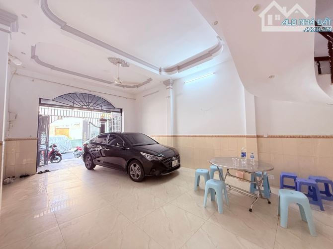 GIẢM 600TR CÒN 11,3 TỶ – NHÀ 3 TẦNG – DT 5x20M – HẺM 10M – 6 PHÒNG –PHAN HUY ÍCH-TB 3