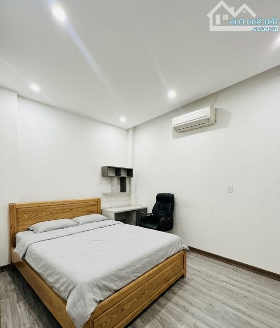 Nhà MỚI - tk ĐẸP - 4tầngx48m² Hẻm XE HƠI thông Dương Quảng Hàm 5