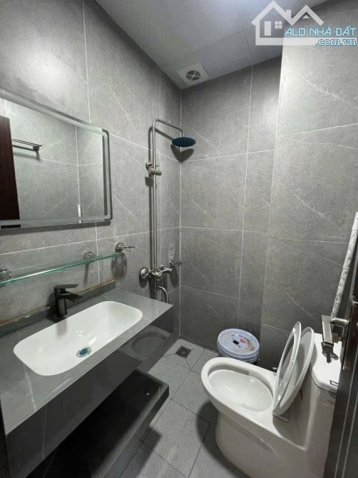 CHÍNH CHỦ CHO THUÊ NHÀ PHÚ DIỄN 4PN FULL NỘI THẤT SỊN 12tr 3