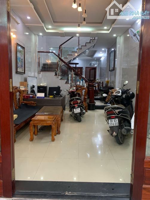 Bán Nhà Hẻm Xe Hơi Chợ Hiệp Bình Gần Gigamall Phạm Văn Đồng, DT 64m2, 2 Tầng Lầu Chỉ 6 Tỷ 2