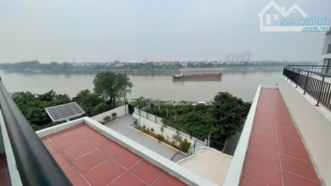 CHO THUÊ BIỆT THỰ SÂN VƯỜN NGỌC THỤY - Diện tích 1.700m² gồm sân vườn + nhà xây 150m² - Cá 3