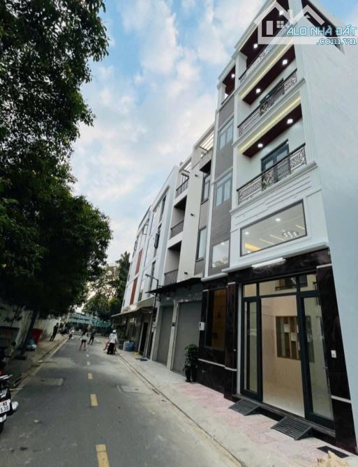 Nhà mới,thang máy- 6 phòng – hẻm 687 đường Lê Đức Anh, Bình Tân