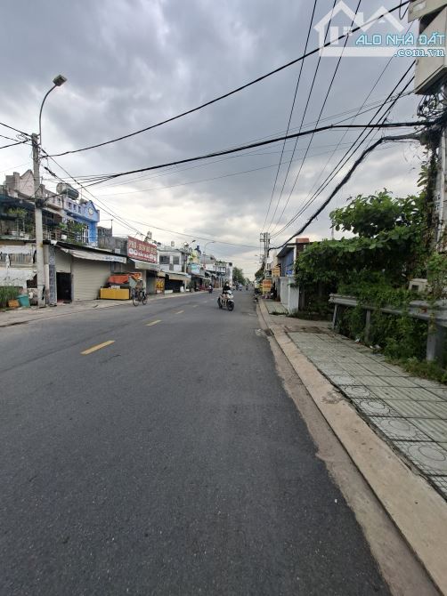 ĐẤT 8 x 37 = 239m  Full THỔ CƯ – TRỤC NGÔ QUYỀN, GẦN CHỢ HÓC MÔN Giá 5,3 tỷ Th/l