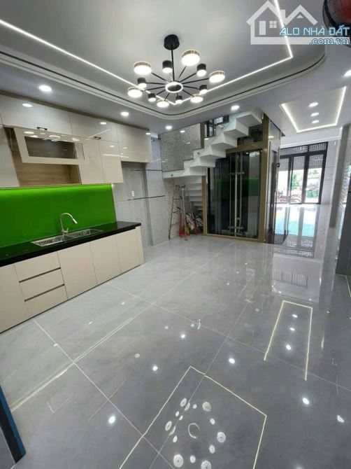 Nhà mới,thang máy- 6 phòng – hẻm 687 đường Lê Đức Anh, Bình Tân - 1