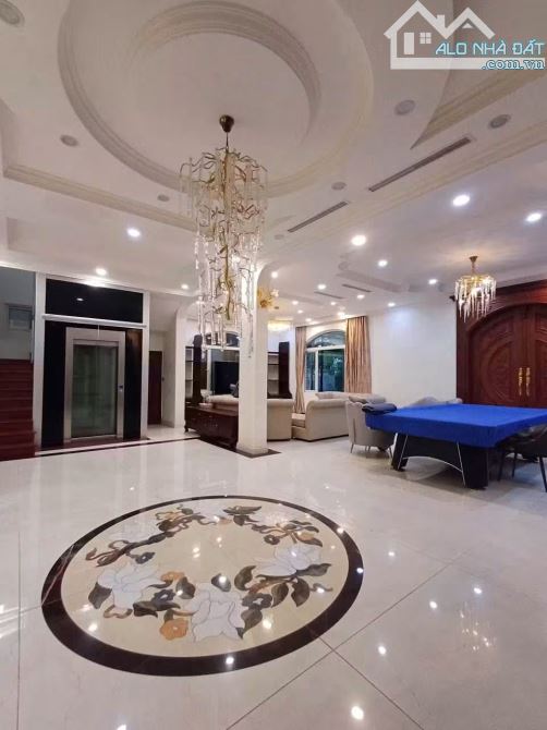 CHO THUÊ NGUYÊN CĂN BIỆT THỰ ĐƠN LẬP VINHOMES THE HARMONY LONG BIÊN 4