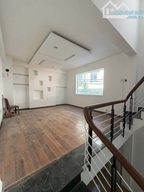 💥BÁN NHÀ 3 TẦNG - DT 110M2 - MT HÒA CƯỜNG BẮC - CÁCH CHỢ CHỈ 100M - NGANG 7.5M HIẾM CÓ 💥 4