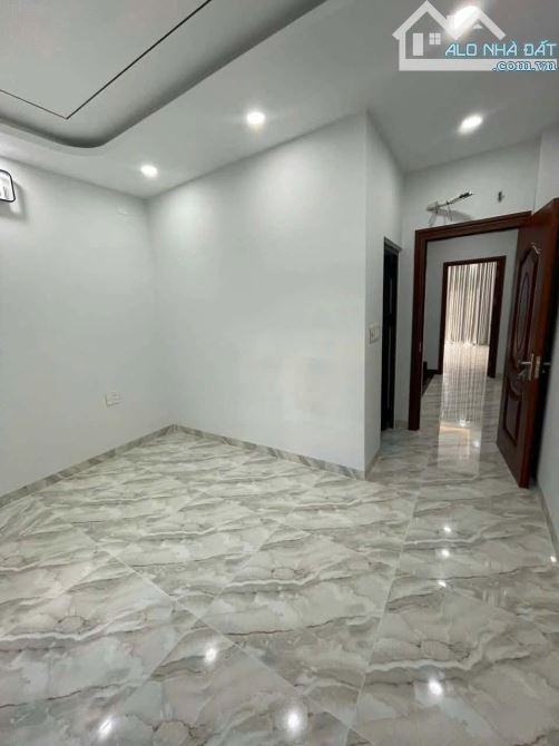 Nhà mới,thang máy- 6 phòng – hẻm 687 đường Lê Đức Anh, Bình Tân - 4
