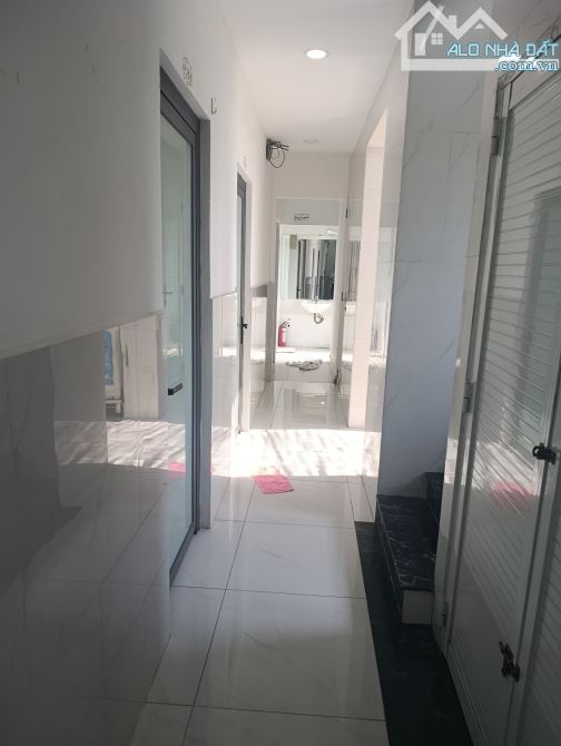 NHÀ 5 TẦNG ( 14 x 17m )- 20 CHDV - HẺM OTO TRÁNH LINH ĐÔNG THỦ ĐỨC - CHO THUÊ 70TR/ THÁNG 5