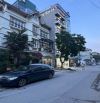 Bán tòa nhà văn phòng 7 tầnGiải Phóng - Linh Đàm, 60m2, MT 7.4m, đường 8m ô tô