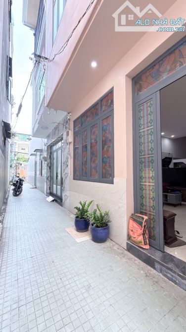 💓GIẢM  450tr GIÁ MỚI 4.8 tỷ 🏠 Lương Thế Vinh, Tân Phú. DT 4,7 x 8,5 hậu 5m, 4 tầng.  🌹