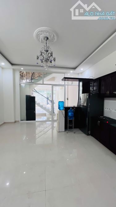 NGUYÊN CĂN - VIEW CÔNG VIÊN Nguyễn Thượng Hiền 5x20m 3 tầng 4pn nội thất cơ bản 27tr - 6