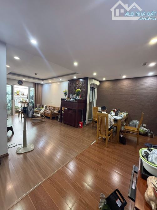 TÒA CHUNG CƯ NẰM NGAY MẶT PHỐ NGHIÊM XUÂN YÊM - FULL NỘI THẤT -  2,9 tỷ - 1