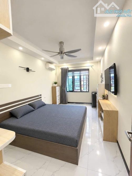 Đau đầu tìm mặt bằng vừa túi tiền? Sát mặt ngõ kinh doanh sầm uất gần Lê Quang Đạo, 7.2 tỷ 2