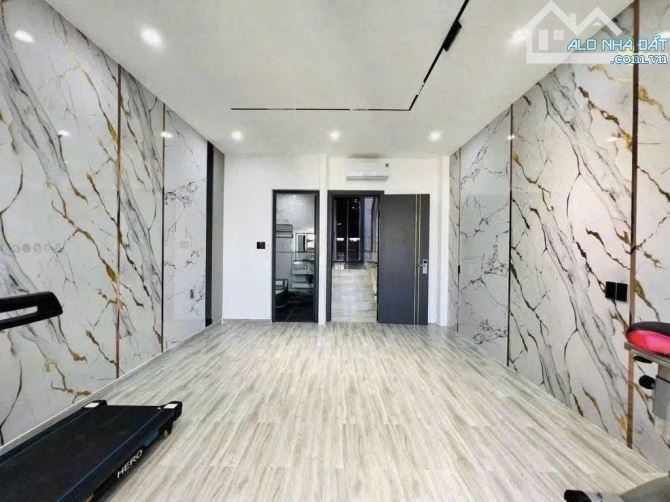 HẺM 2 OTO TRÁNH NHAU - NGUYỄN TRI PHƯƠNG, QUẬN 5. DT:4,1x18,5m. 1TRỆT 3LẦU ST - GIÁ 4Tỷ510 - 1