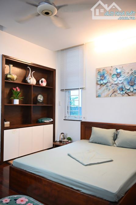 Cho thuê nhà riêng ngõ 28 Xuân la - Tây Hồ. 75m2 x 5 tầng thang máy. Giá 30tr/tháng - 2