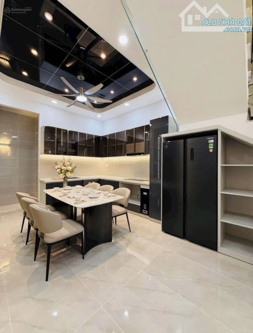 CHỐT NHANH CĂN NHÀ NGAY NGUYỄN BIỂU - QUẬN 5 - GẦN ĐH SÀI GÒN - GIÁ: 3,75 TỶ/71,5M2 - 2
