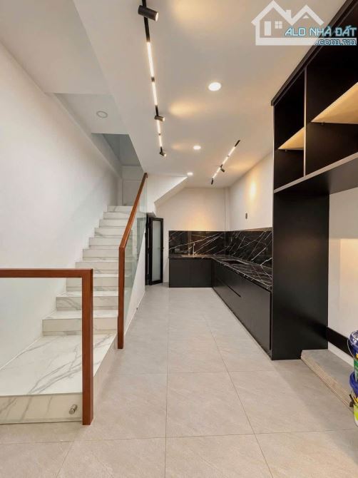 GIẢM SÂU ! RA HÀNG NHANH NHÀ NGAY TÔ HIẾN THÀNH QUẬN 10-GIÁ:5.46TỶ/64m2(4x16m) - 2