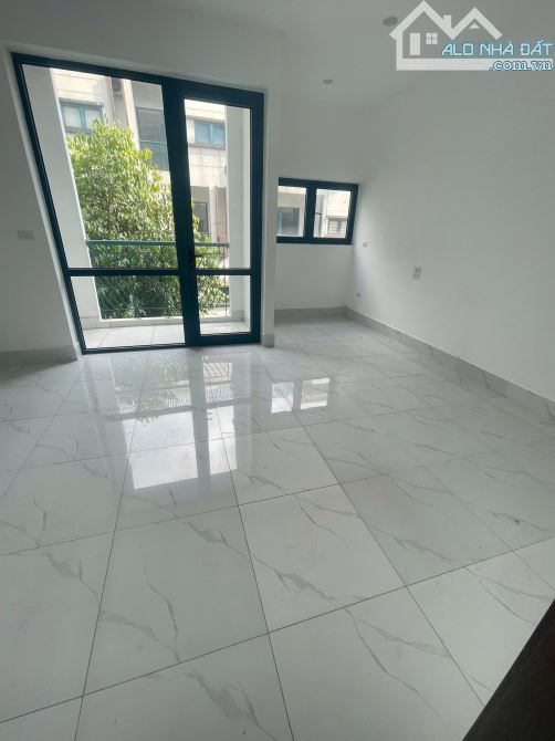 🔥 HÀ ĐÔNG – 90M² × 5 TẦNG + 1 TUM – 4 PHÒNG – SHOPHOUSE GALAXY TỐ HỮU 5