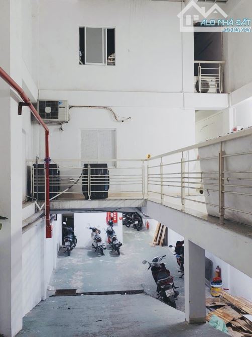 Toà Nhà, CHDV Mặt Tiền - Diện Tích 215m2 - 7 Tầng Có Hầm Bán Chỉ 25 tỷ - TT Gò Vấp. 2