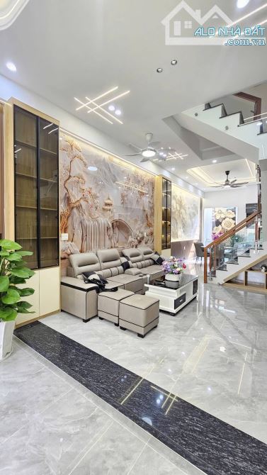 NHÀ HIẾM KHU DÂN CƯ AN NINH NGAY LÊ TRỌNG TẤN QUẬN TÂN PHÚ-(GIÁ:4.72TỶ)/60m2(4x15m) - 2