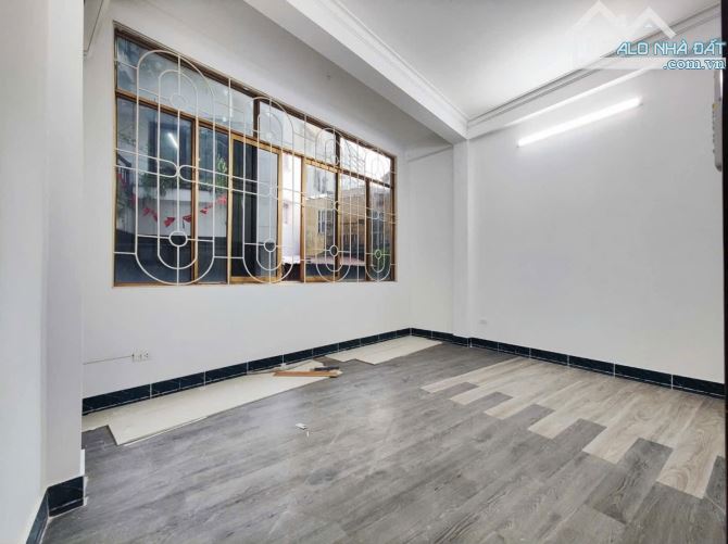 CHO THUÊ NHÀ Ô TÔ TRÁNH NÚI TRÚC - BA ĐÌNH - MT 4.6M - 4 TẦNG - 18 TR/THÁNG - 4