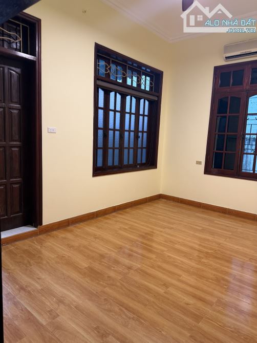 Cho thuê nhà vườn Phan Kế Bính 163m² - 3 tầng, yên tĩnh, hợp ở & kinh doanh 4