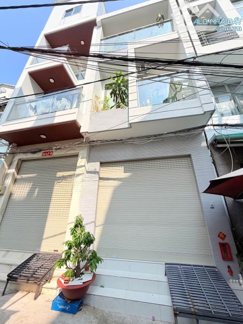 🏡 **NHÀ 61M² PHƯỜNG 1, QUẬN 8 – 3 PHÒNG NGỦ LỚN – TẶNG FULL NỘI THẤT – SỔ HỒNG RIÊNG** 2