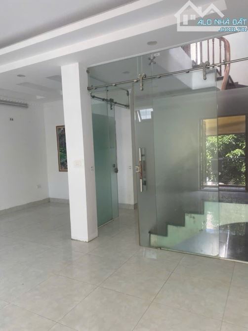 Cho thuê LK Louis City Đại Mỗ 100m2 5 tầng hoàn thiện đẹp 25 tr/tháng - 1