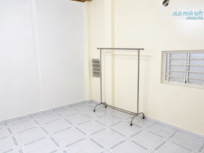 Giảm sâu còn 4ty2 bớt lộc, nhà 58m2 ,XVNT Bình Thạnh hẻm thông D2 3