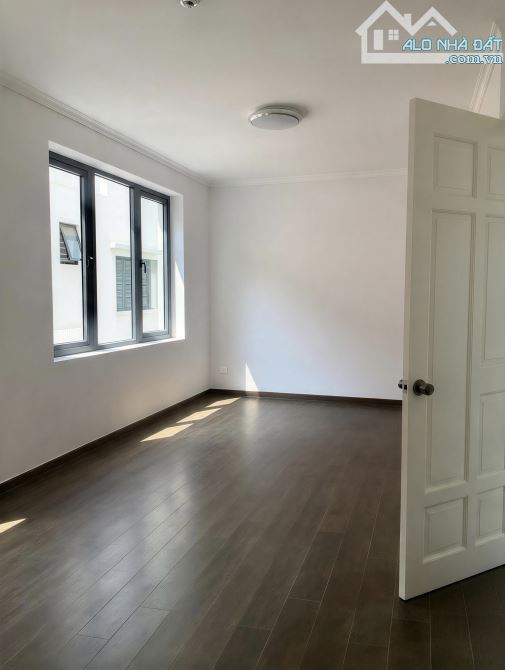 VILLA XÂY MỚI NGAY MẶT TIỀN NGUYỄN ĐĂNG GIAI, QUẬN 2. CHÀO BÁN: 6,99 Tỷ/ CN:126m2 (7x18m) - 4