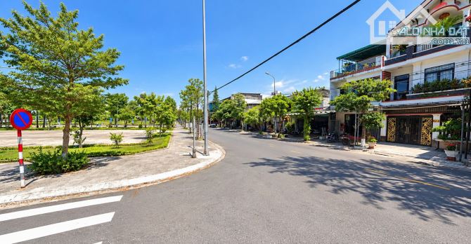 CHỈ 6.95 TỶ CÓ NHÀ 100M² MẶT TIỀN ĐƯỜNG 10.5M ĐỐI DIỆN QUẢNG TRƯỜNG LIÊN CHIỂU 2