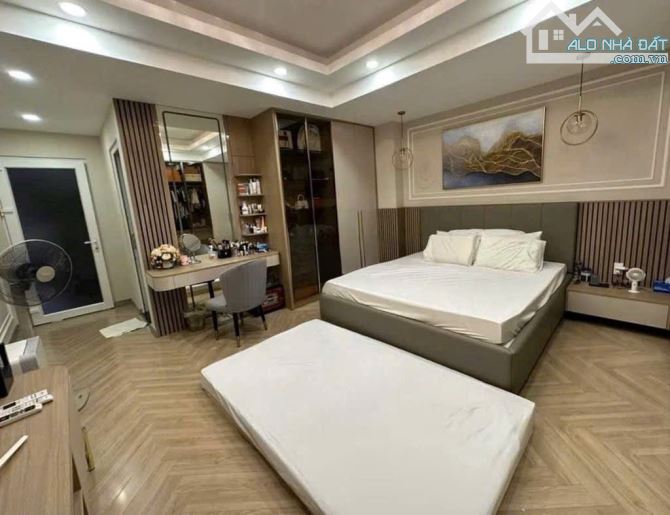 Cần bán Gấp nhà hẻm 6m Hoà Hưng, Q10 (DTCN hơn 68m2). Giá 3Tỷ320 còn ra lộc 5
