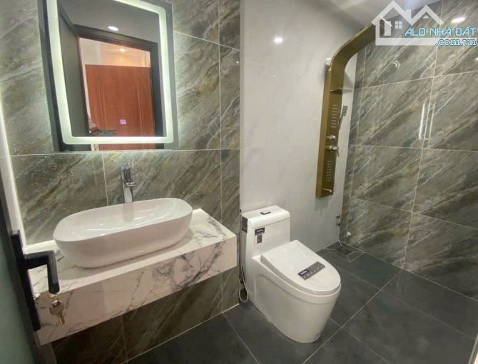 Cần bán Gấp nhà hẻm 6m Hoà Hưng, Q10 (DTCN hơn 68m2). Giá 3Tỷ320 còn ra lộc 4