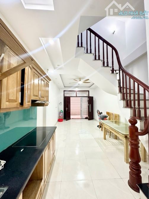 (giảm chào 300tr) Ngô Quyền 30/35m2* 5T 3