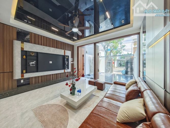 Bán Nhà Định Công Hoàng Mai 79m² Nhà Mới Đẹp Ô Tô tr, Thang máy, Phân Lô vĩa hè, Giá 34 Tỷ