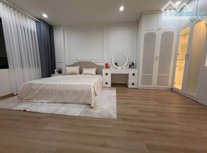 MẶT PHỐ TÔN ĐỨC THẮNG – 76M – MT 10M – GIÁ 16.5 TỶ – CƠ HỘI HIẾM CHO NHÀ ĐẦU TƯ