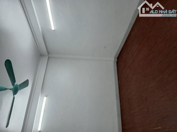 Bán nhà phân lô vỉa hè khu Tây Nam Linh Đàm - Hoàng Mai - Ô tô đỗ cửa vào nhà - MT 5M