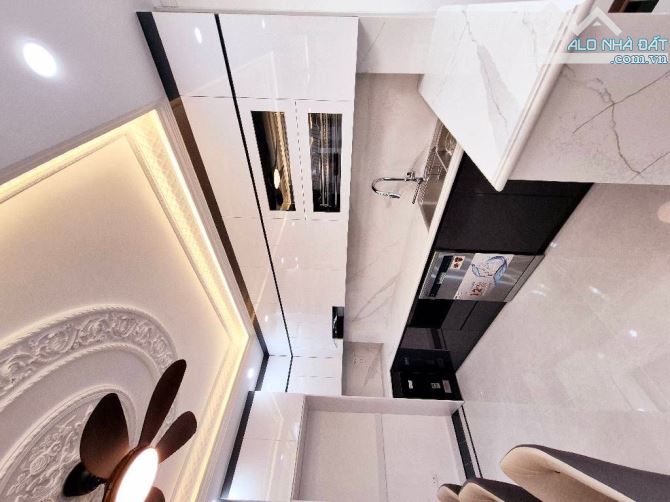 SIÊU PHẨM PHÂN LÔ ĐỀN LỪ - 2 MẶT THOÁNG - VỈA HÈ Ô TÔ TRÁNH - 7 TẦNG THANG MÁY - Ô TÔ NGỦ