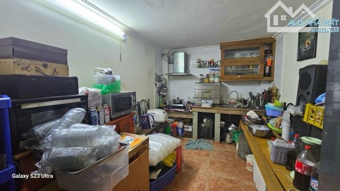 Bán nhà chính chủ ở đống đa diện tích 66 m mặt ngõ kinh doanh ,ngõ thông