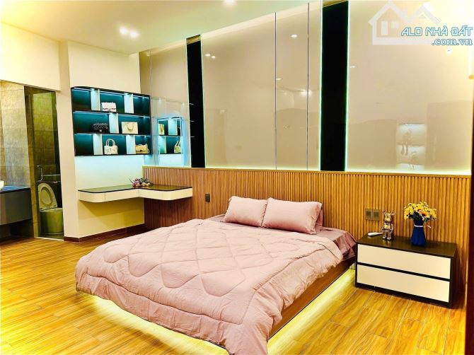 Bán Nhà Định Công Hoàng Mai 79m² Nhà Mới Đẹp Ô Tô tr, Thang máy, Phân Lô vĩa hè, Giá 34 Tỷ